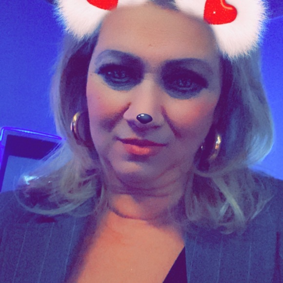 Meet your Posher, Kathleen - Picture 1 of 1